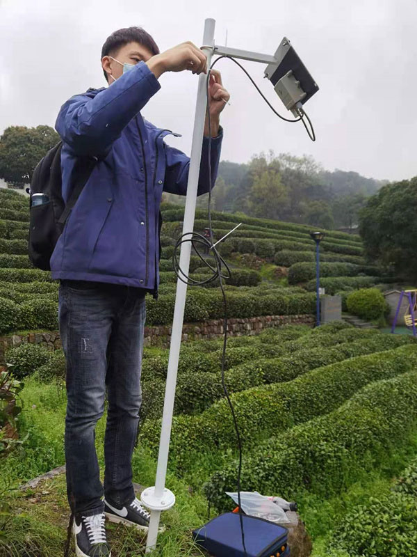 杭州西湖龙江村茶园采购风途科技土壤墒情监测站